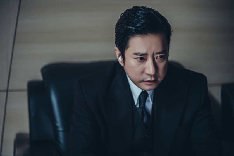 "Your Honor," starring Kim Myung-min (Studio Genie)