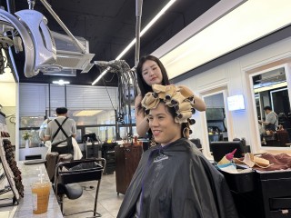 [Weekender] Goodbye Gyeongbokgung, hello hair salon 
