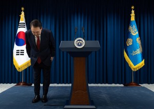 “윤석열, ‘코리아 디스카운트’ 옳다는 것 증명”…포브스의 일침 [투자360]