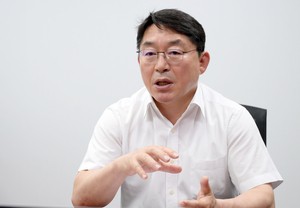 판사 출신 박희승 “대통령 직무 정지, 탄핵뿐…한동훈, 대통령 놀음 멈춰야”