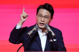 ‘표결 불참’ 윤상현 “탄핵 반대해도 다 찍어주더라” 발언 논란