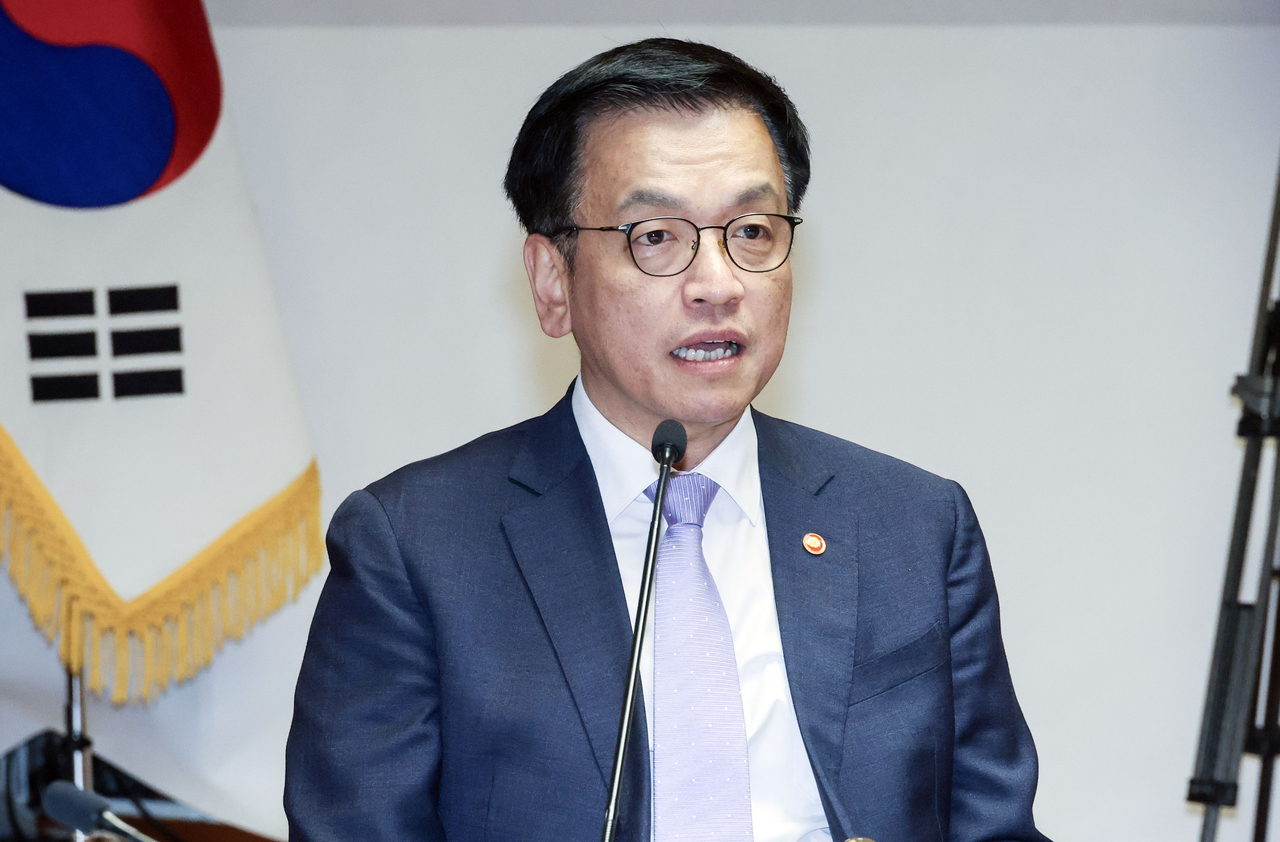최상목 대통령 권한대행이 2월20일 오후 서울 여의도 국회 사랑재에서 열린 국회-정부 국정협의회 첫 회의에서 모두발언을 하고 있다. 국회사진기자단