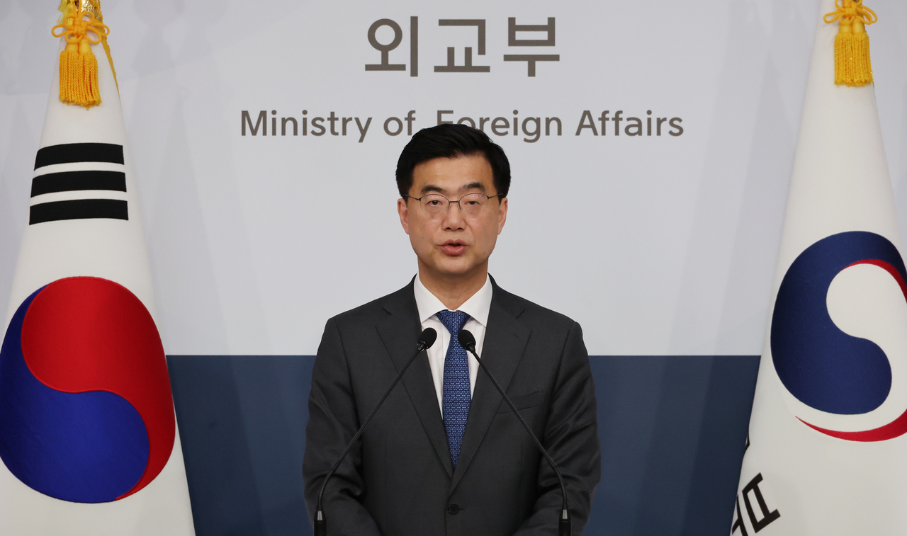 이재웅 외교부 대변인이 4일 서울 종로구 정부서울청사 별관에서 정례브리핑을 하고 있다. [연합]