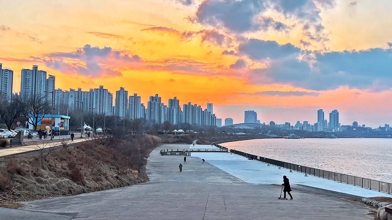 Jamsil Hangang Park (Seoul Metropolitan Government)
