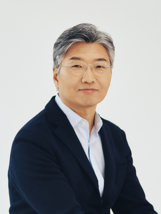 Cosmax BTI Vice Chairman Hou Min-ho (Cosmax)