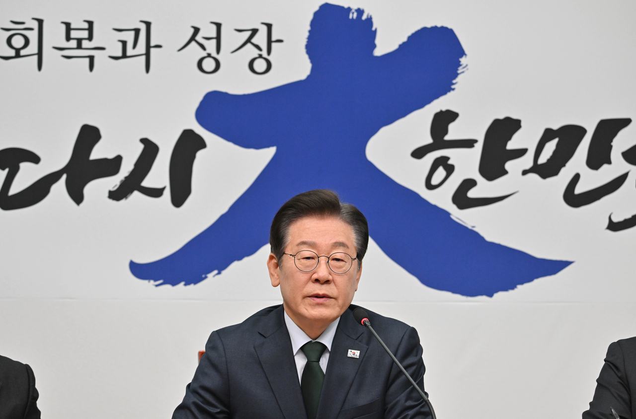 이재명 더불어민주당 대표가 5일 오전 서울 여의도 국회에서 열린 최고위원회의에서 발언하고 있다. 임세준 기자