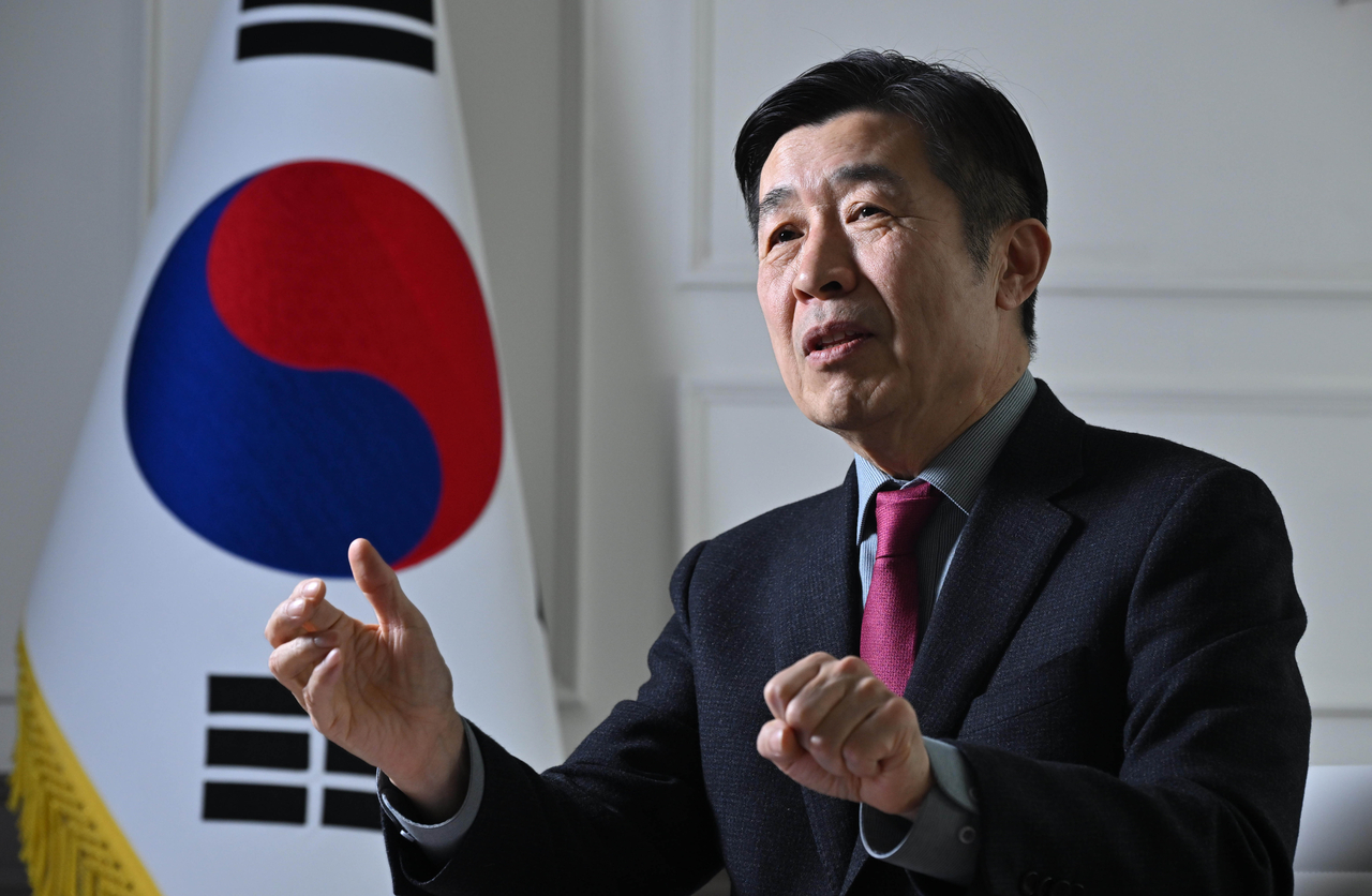 전성수 서초구청장이 최근 서울 서초구청 내 집무실에서 헤럴드경제와 인터뷰를 하고 있다. 임세준 기자