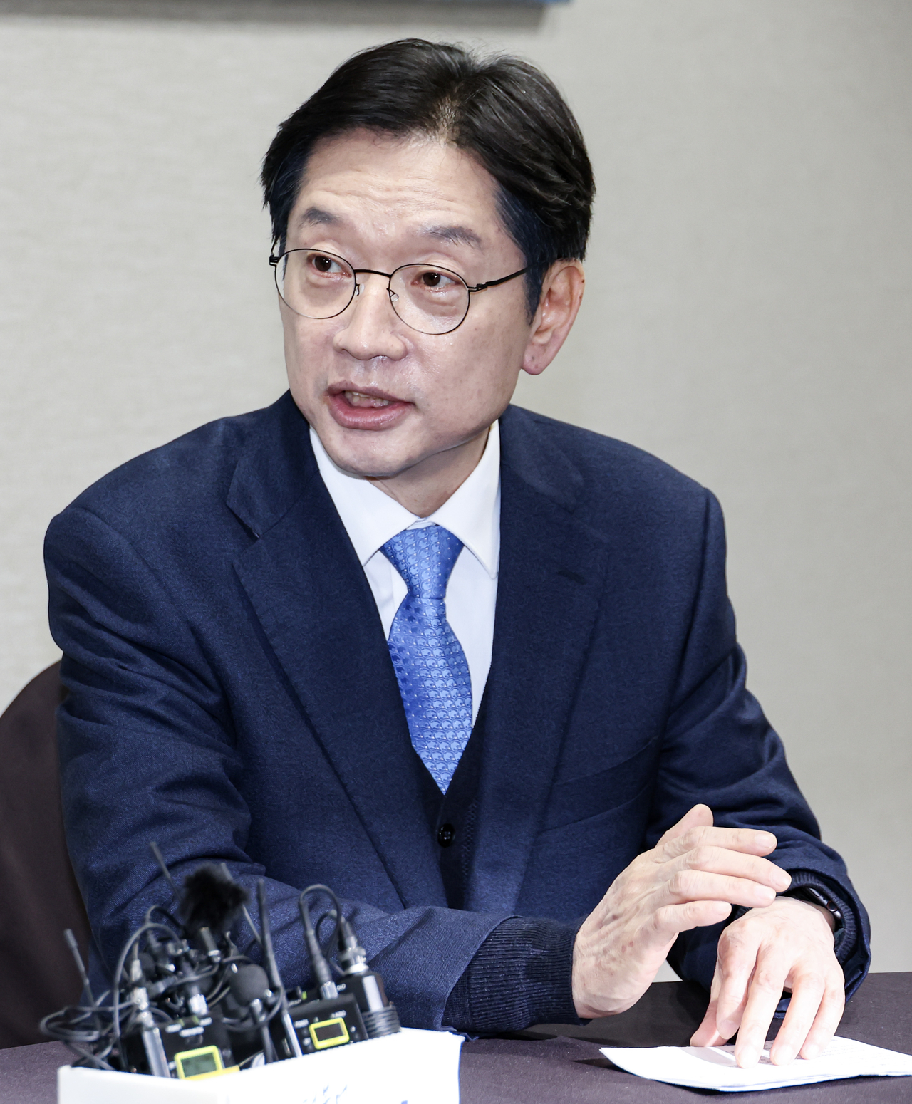 김경수 전 경남도지사가 지난 13일 오후 국회에서 열린 이재명 더불어민주당 대표와의 회동에서 발언하고 있다.이상섭 기자