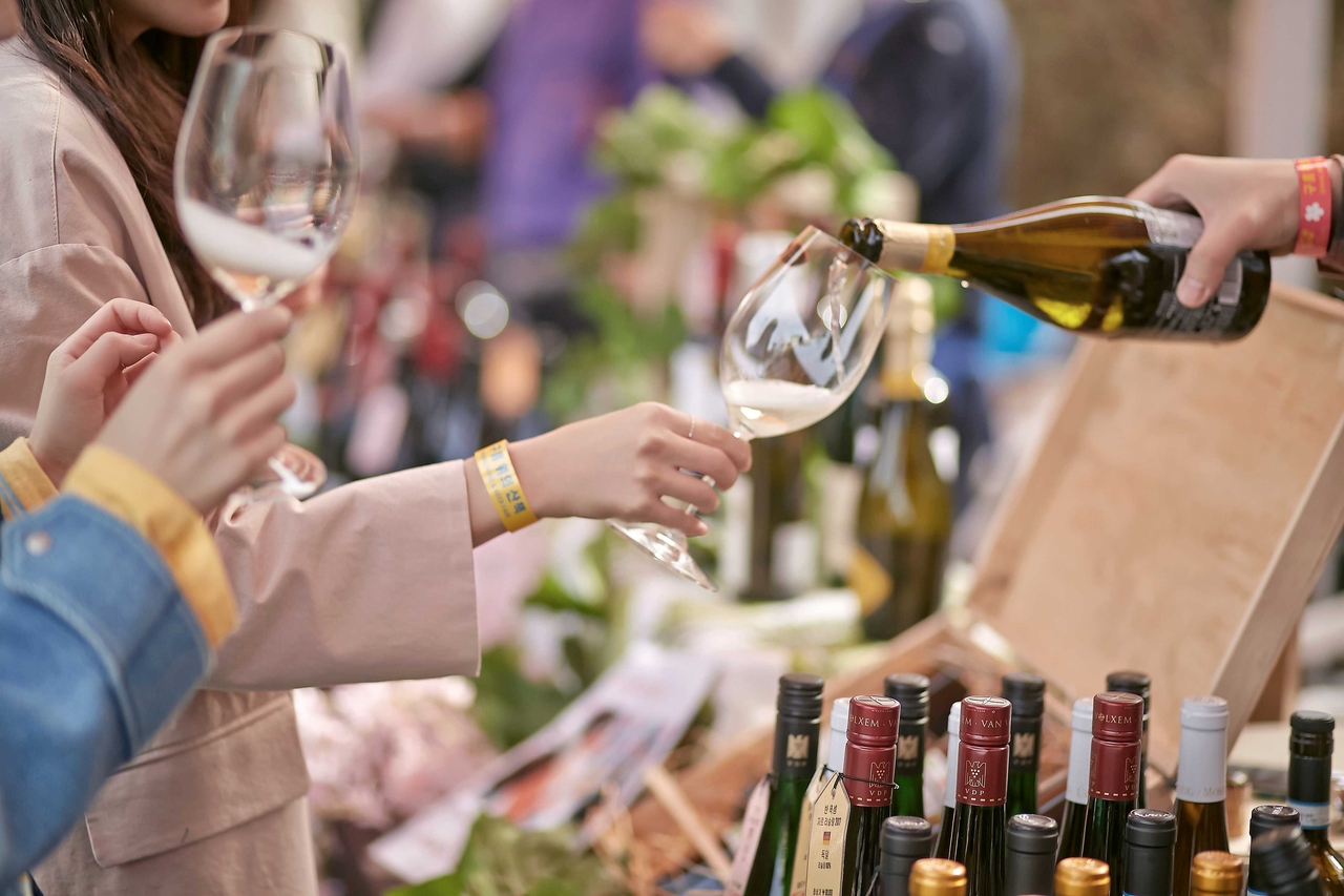 Promotional image for Walkerhill Hotel & Resort's Spring Wine Fair (Walkerhill Hotel & Resort)