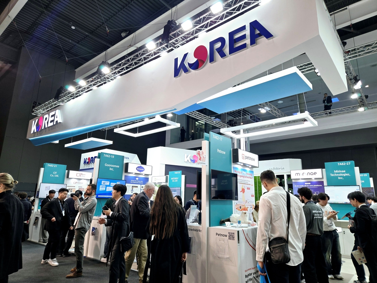 3일(이하 현지시간)부터 6일까지 열린 ‘스페인 바르셀로나 정보통신전(MWC 2025)에서 코트라가 운영한 통합한국관의 모습. [코트라 제공]