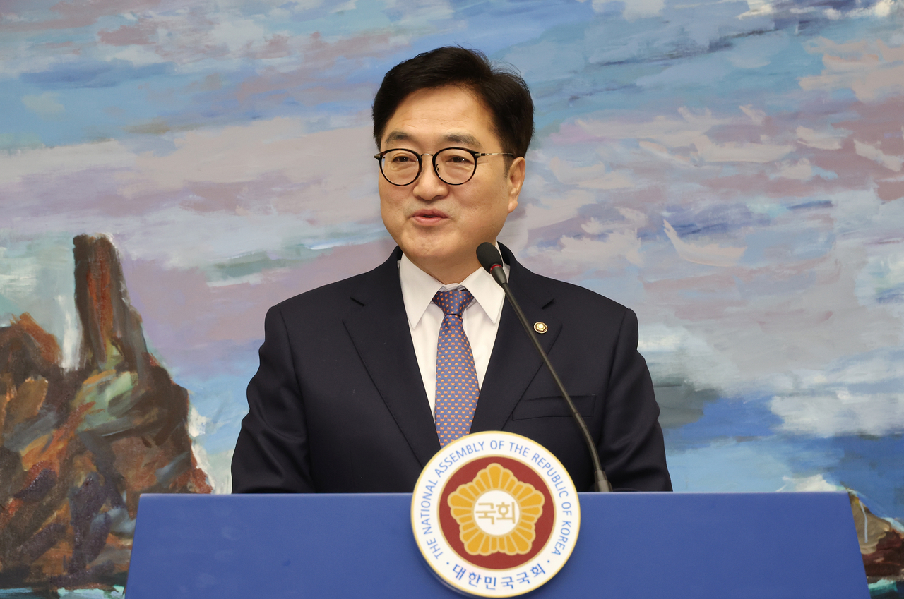 National Assembly Speaker Woo Won-shik speaks in a press conference held at the National Assembly on Feb. 27. (Yonhap)