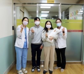“조기양막파열 산모, 이대목동의료진  20주 간 보살핌으로 무사히 출산·퇴원”