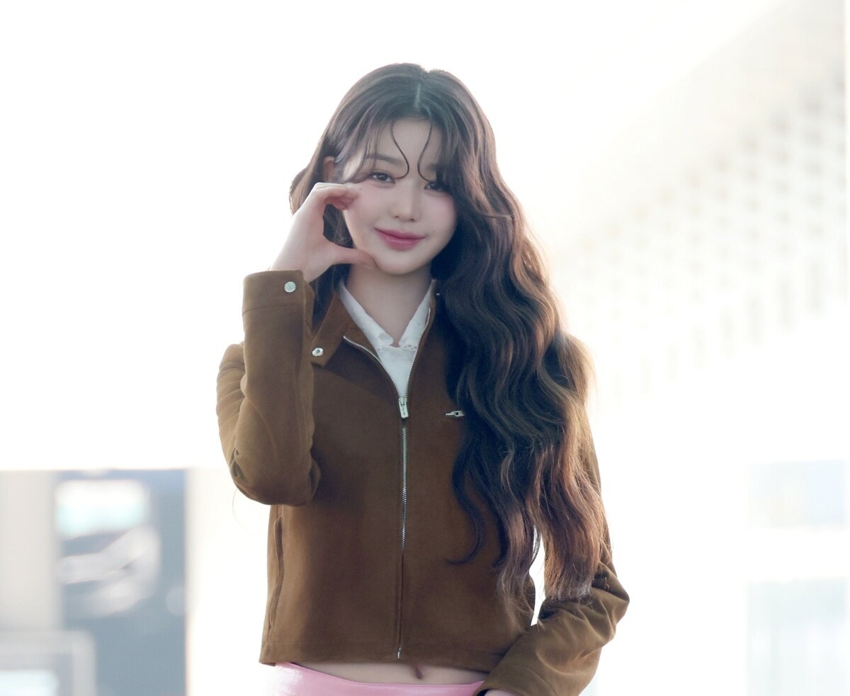 파리로 출국하는 장원영[미우미우 제공]