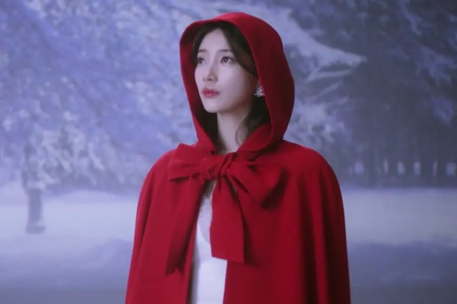 A screenshot of Suzy in a teaser video for Disney's upcoming film "Snow White" (Walt Disney Company Korea)