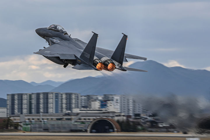A South Korean Air Force F-15K fighter jet takes off from an air base in Daegu as part of an air drill on Thursday linked to the Freedom Shield exercise. (Air Force)