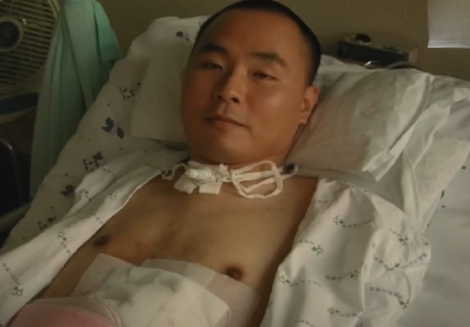 뺑소니 사고를 당한 뒤 부적절한 응급조치로 하루아침에 전신마비가 된 50대 남성의 안타까운 사연이 전해졌다. [유튜브 잼뱅TV]