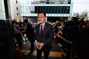 與 김상욱 “대통령 탄핵 기각 시 죽을 때까지 국회서 단식투쟁”
