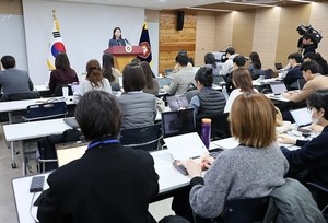 8 of 10 reporters who covered Yoon Suk Yeol's trial predict unanimous ruling to oust him