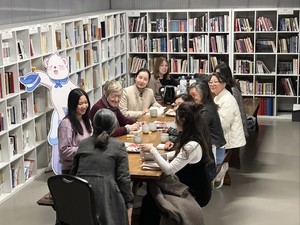 영국 런던 한복판 ‘한글로 책 읽는 날’ 눈길