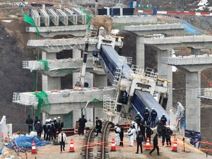 고속도로 붕괴사고에 노동당국, 건설현장 대형사고 예방 점검