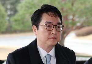 [속보] 국회 법사위, 검찰총장·특수본부장 19일 현안질의 증인 채택