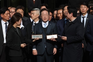 이재명, 극적 무죄…조선일보 “앞으로 우리 선거 거짓말 천국 될 것”2222